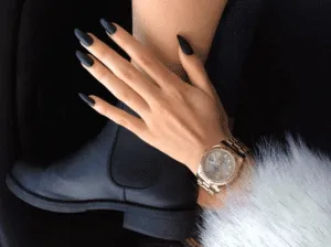 Scopri di più sull'articolo Unghie Tumblr: La Nuova Moda che fa Impazzire il Web